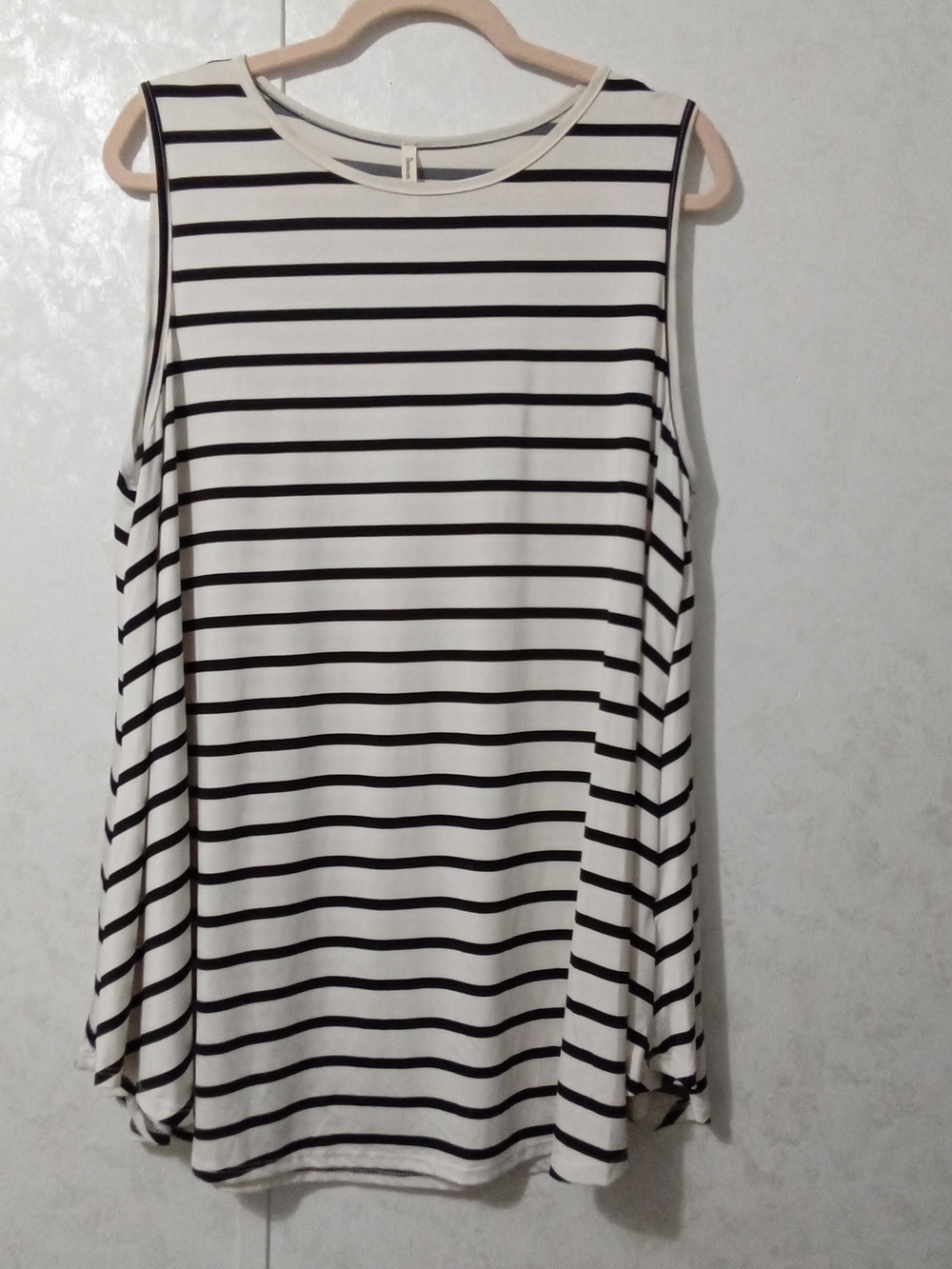 Beeson River White & Navy Horizontal Striped Tank Top - Size 3X - Picture 2 of 8